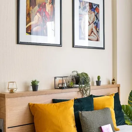 Secret Diamond Of The