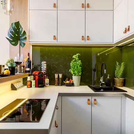 Secret Diamond Of The شقة *