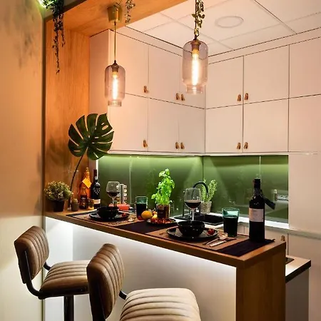 Secret Diamond Of The شقة